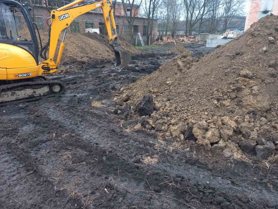 послуги міні екскаватора та самоскида