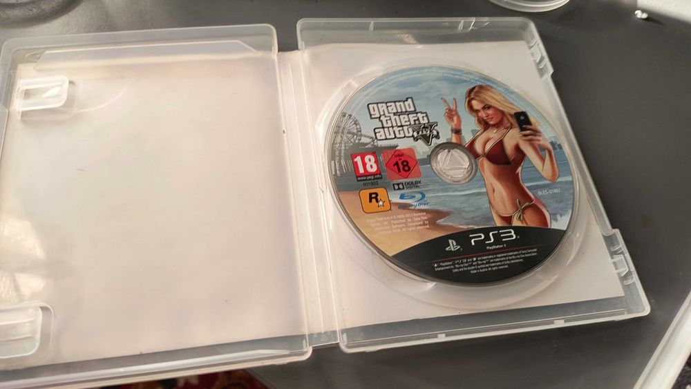 Gta v (ps3) (drobne zarysowania)
