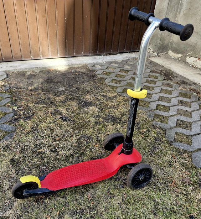 Hulajnoga dla dziecka Decathlon trzy koloea