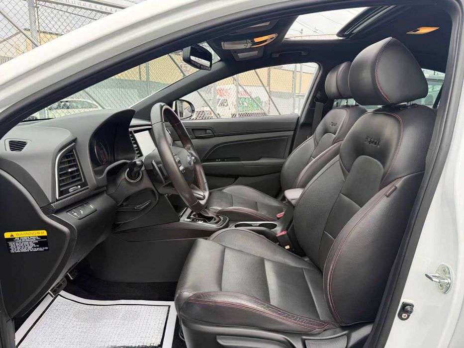 Hyundai Elantra Sport      2017