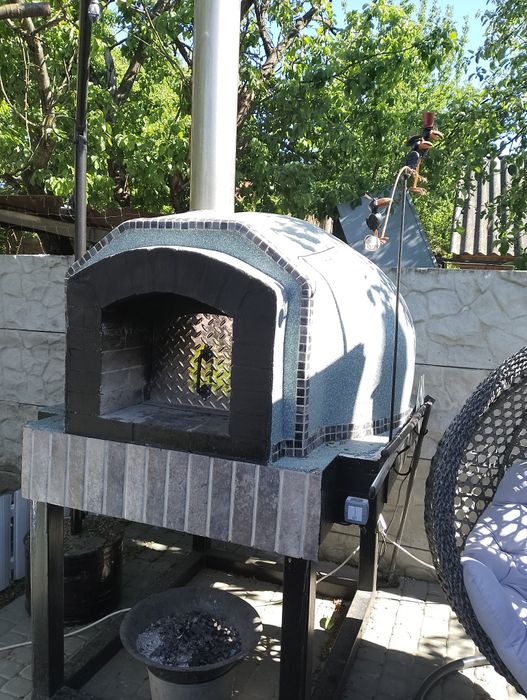 Будинок з  Карпатським чаном, басейном з морською водою, сауною.