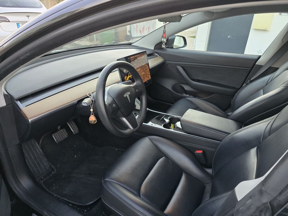 Tesla model 3 dual motor