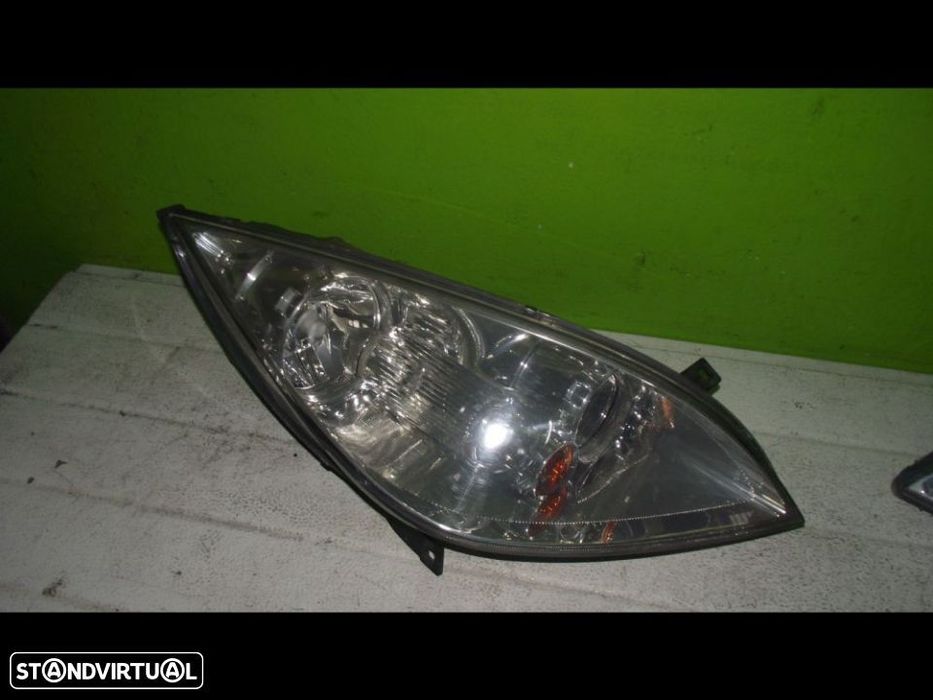 Farol Direito Mitsubishi Colt - 2005 / 2008