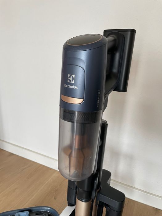 Odkurzacz pionowy ELECTROLUX Power Hygienic 800
