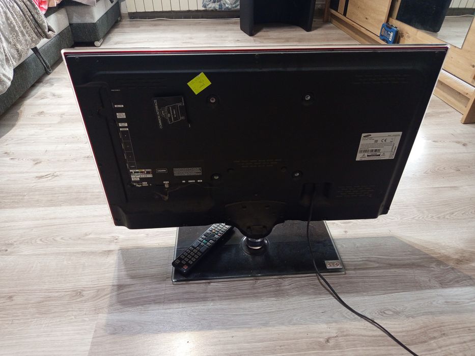 Telewizor Samsung używany działa lecz co jakiś czas się resetuje
