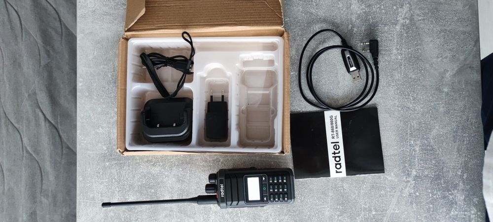 Radtel RT-860 radiotelefon szerokopasmowy, skaner częstotliwości