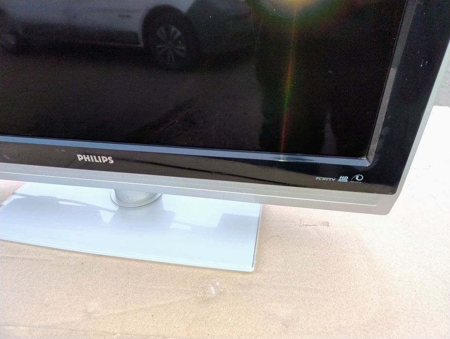 TV Philips 32PFL5322/10  z pilotem.
