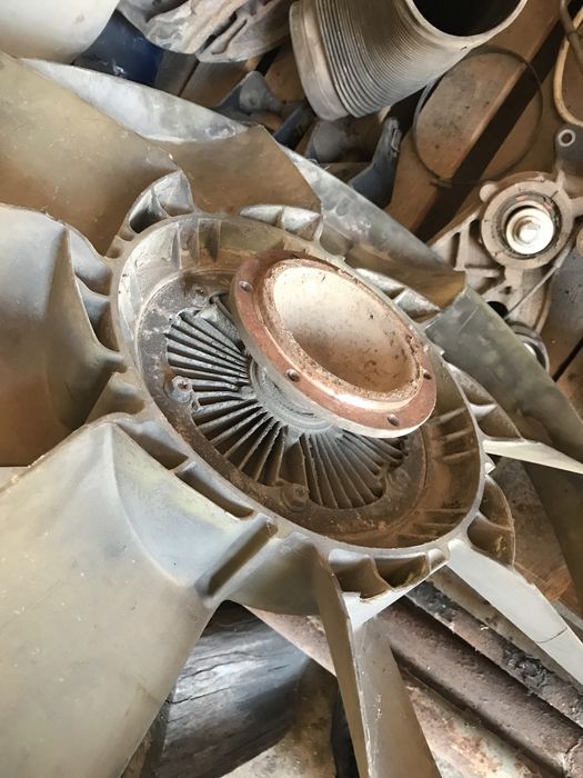 Віскомуфта Мерседес Аксор 1840 400 л.с