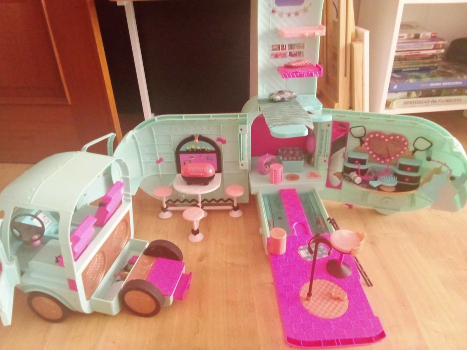 Caravana  com piscina LoL