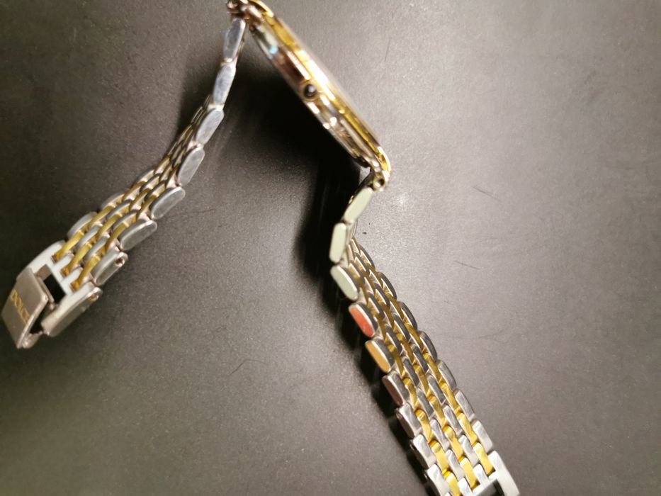 Seiko dolce, płaski garniturowiec.