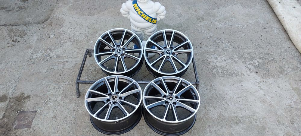 Диски Mercedes R18 5x112 8J ET33 ЦО 66.6мм C257 C CLK CLS GLC SLK AMG