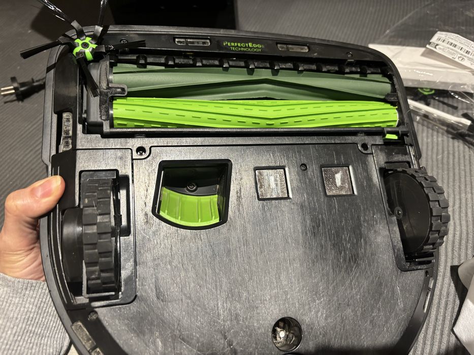 iRobot Roomba S9 + stacja Clean Base - sprawny, wymaga wymiany baterii