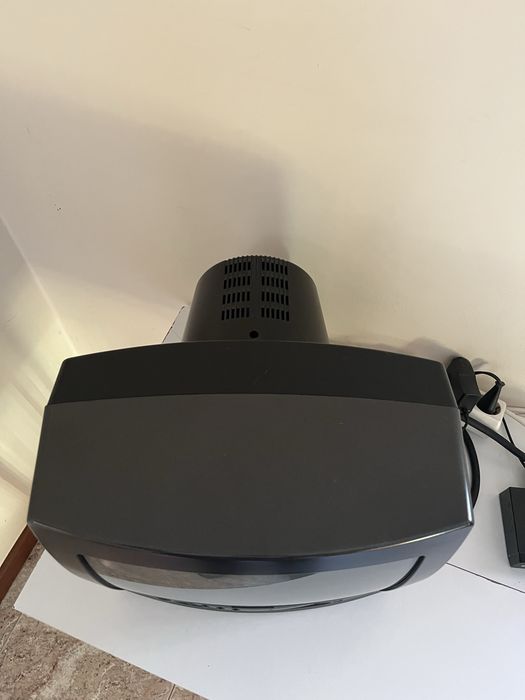 Tv lcd das antigas e mais