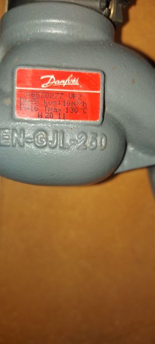 Sprzedam siłownik Danfoss VF2 oraz regulator różnicy ciśnień Danfoss