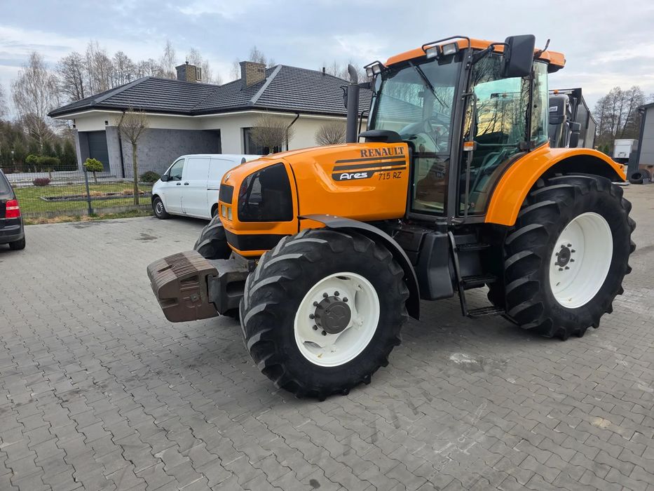Renault 715  Renault Ares 715