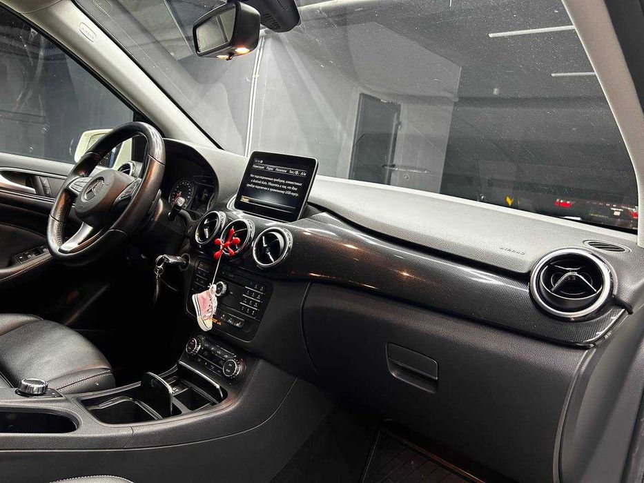 Mercedes-Benz B 250e 2016