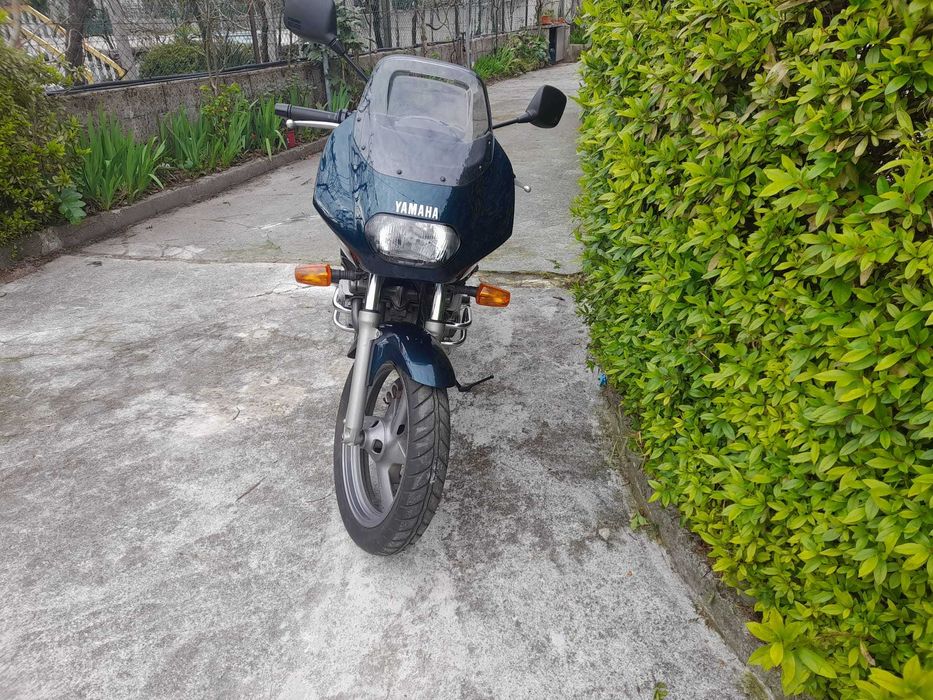 YAMAHA Moto Diversion 600