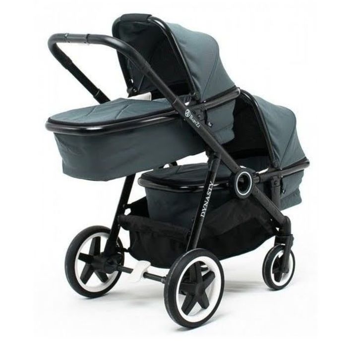 Коляска для двійні та погодок .