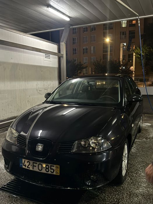 Carrinha Seat Ibiza 6L preta 2008