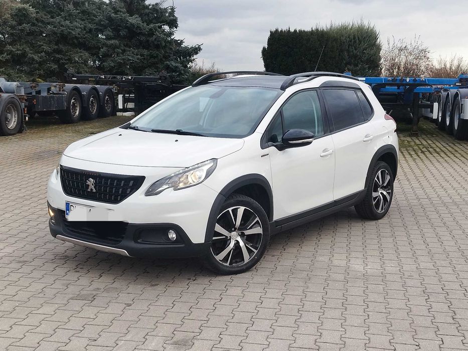Peugeot 2008 gt-line biała perła panorama navii