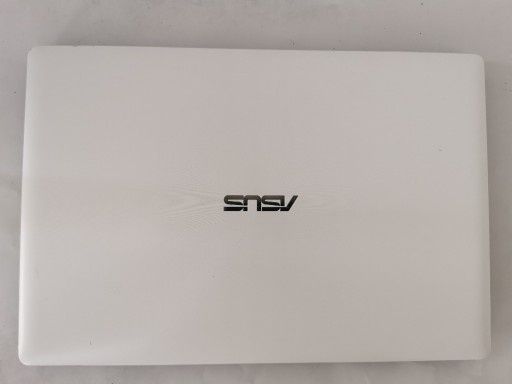 Portátil Asus x553m