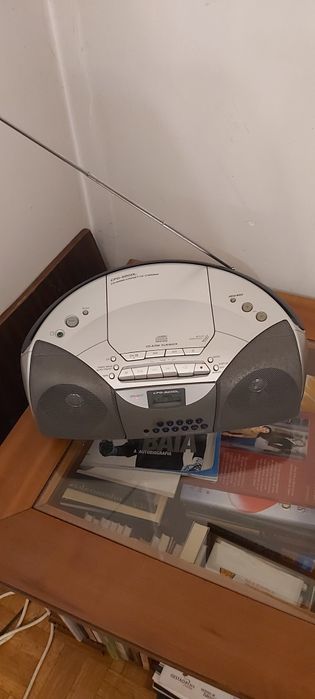 25€ - Rádio gravador Sony
