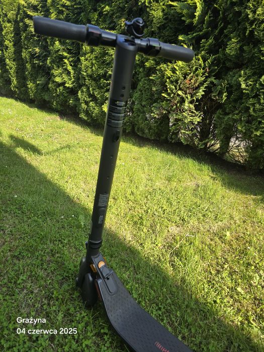 Hulajnoga elektryczna Ninebot by Segway  E25E na gwarancji