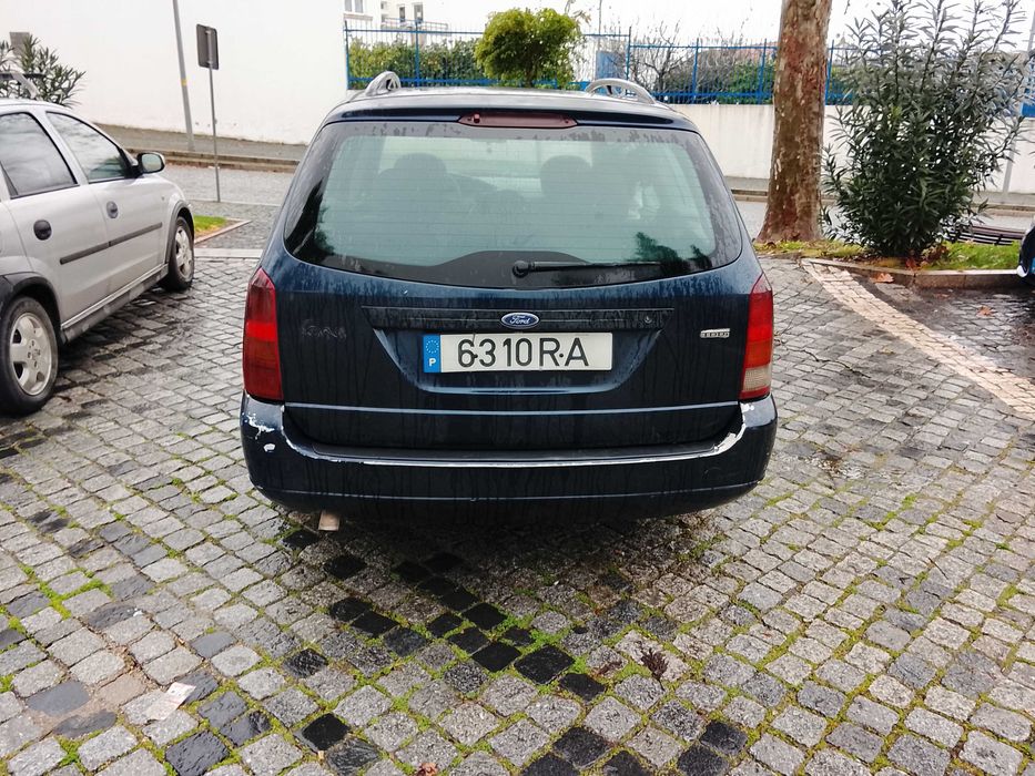 Vendo ou troco Ford focus