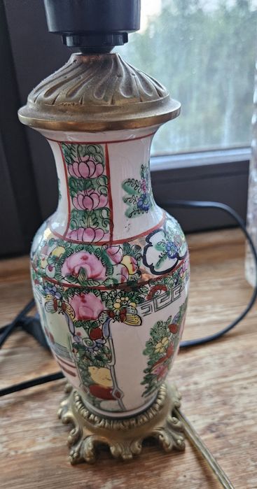 Stara chinska lampa porcelanowa