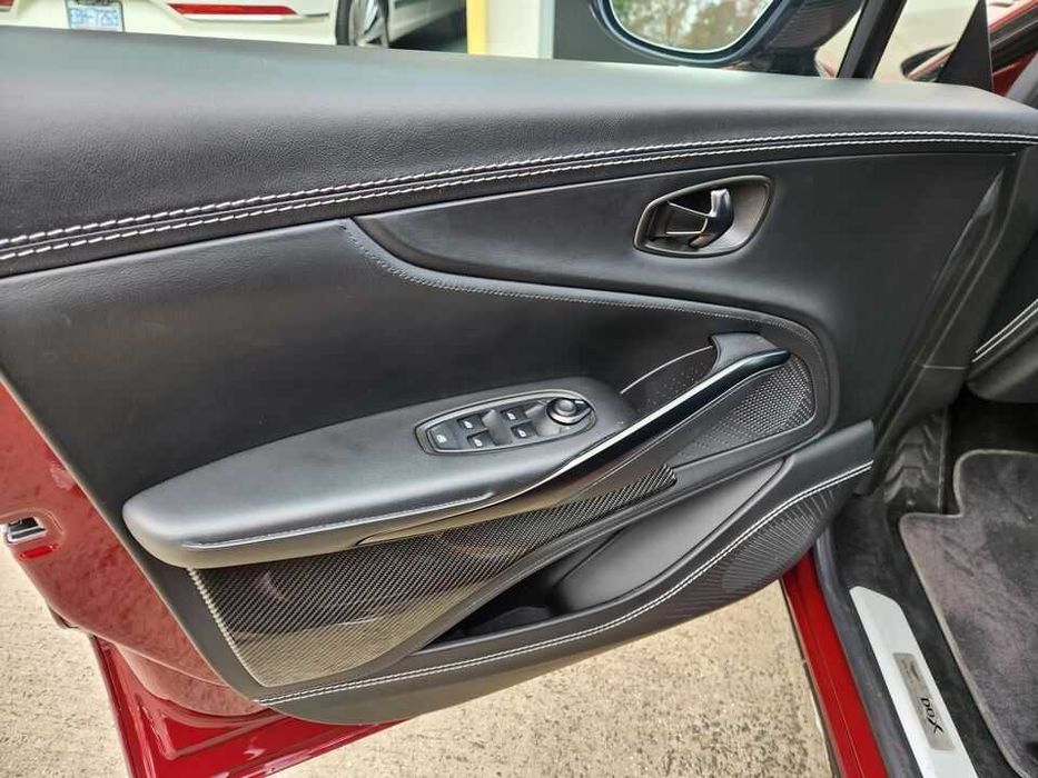 2021 Aston Martin DBX