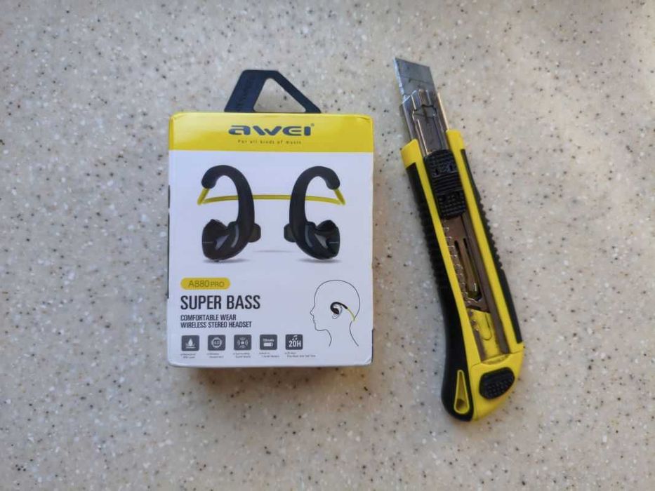Спортивная  Bluetooth гарнитура Awei A880 pro