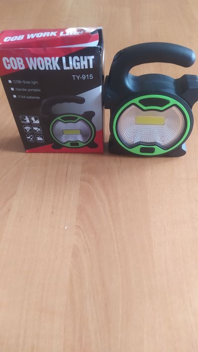 Акумуляторний ліхтарик