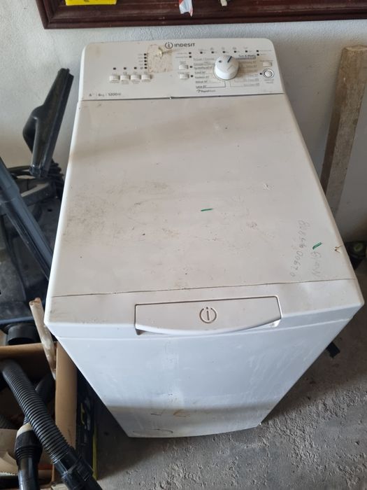 Maquina lavar Indesit