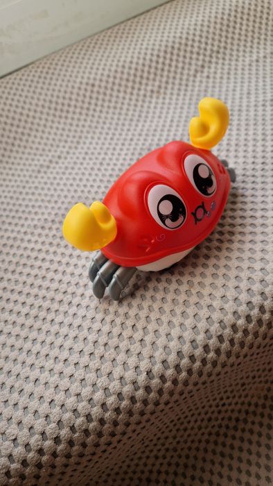 Іграшка краб, інерційна, самозапускна