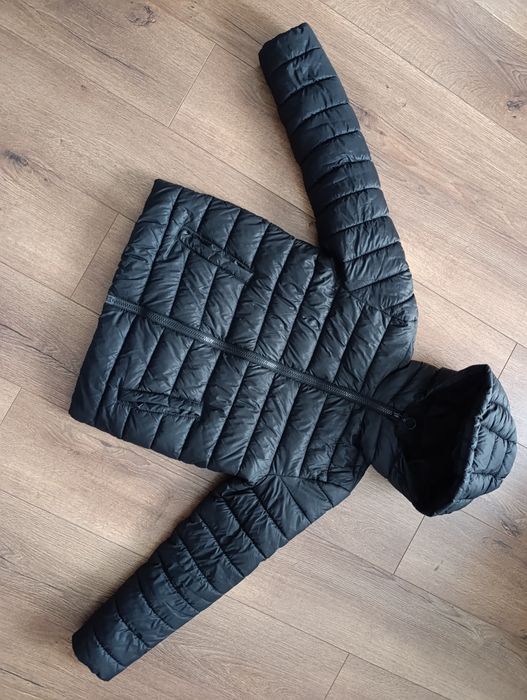 Kurtka przejściowa chłopieca r. 146 czarna 4F + czapka Gratis