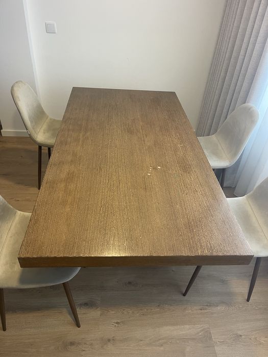 Mesa sala de refeições ou reuniões