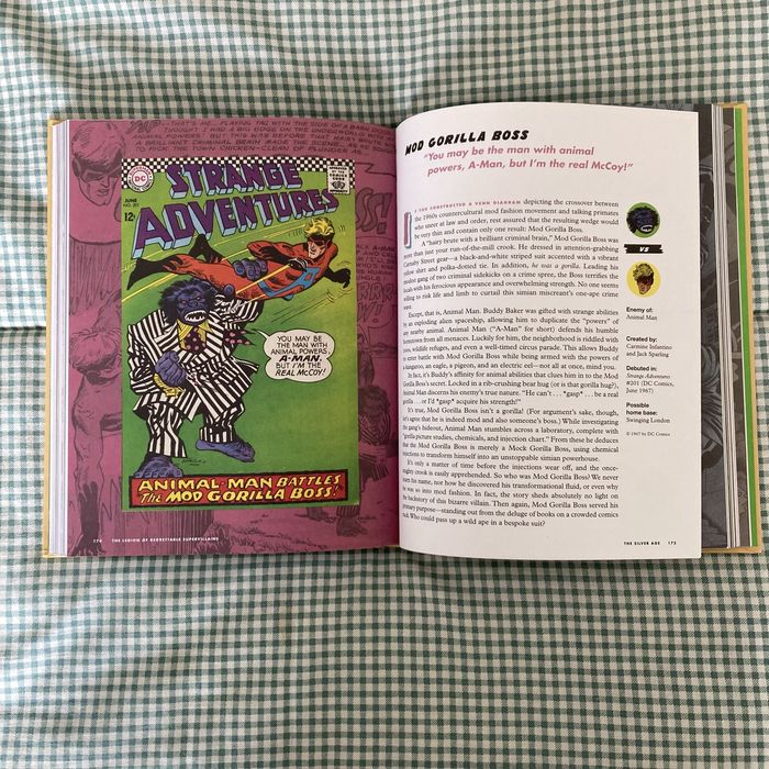 Livro “The Legion of Regrettable Supervillains”, de Jon Morris