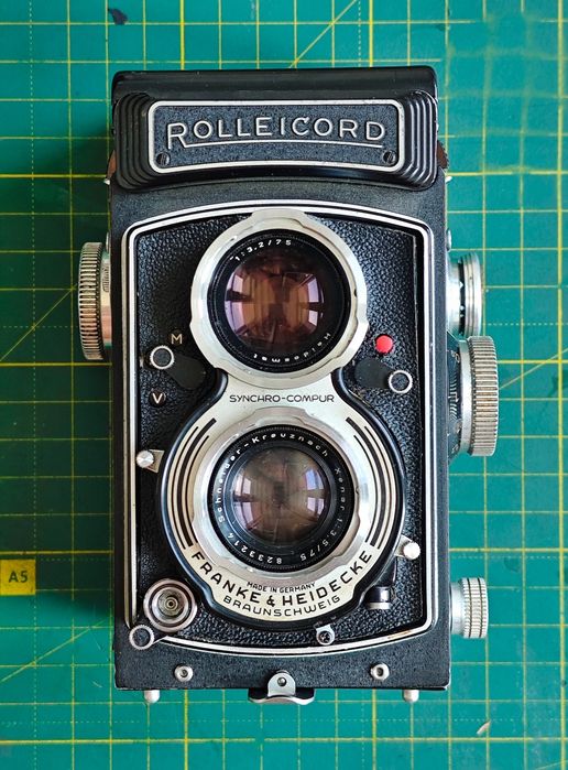 Плівкова середньоформатна фотокамера Rolleicord Vb