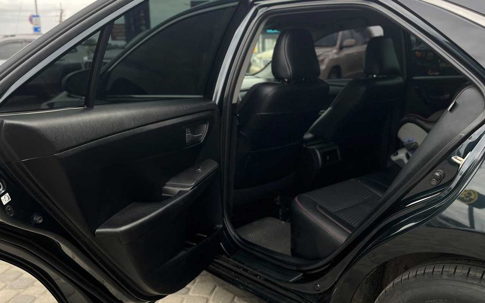 Toyota Camry 2015