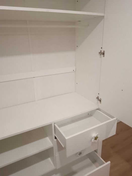 Roupeiro quarto criança da trama