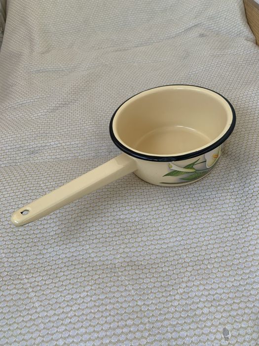 Емальований ковш