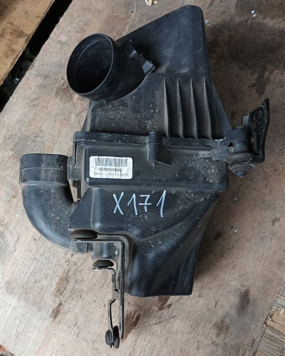 Корпус повітряного фільтра cherokee дорест 2.4, 100$ 
Багато зч на дан