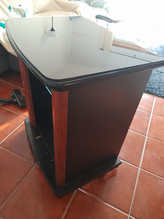 Movel pata tv ou outro uso que lhe queira dar muito bom