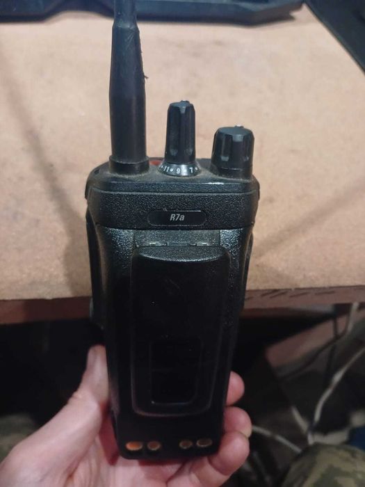 Рація Motorola R7a