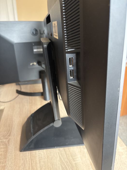 HP Elitedisplay E241i б/в