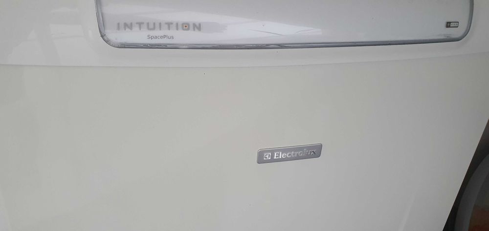 Холодильник Electrolux