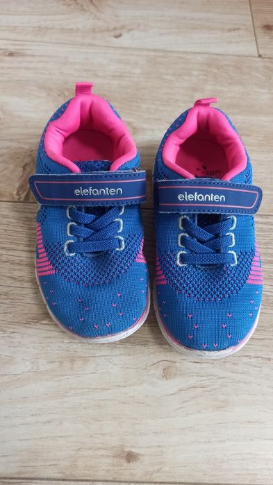 Кросівки elefanten на ліпучках для дівчинки 22р