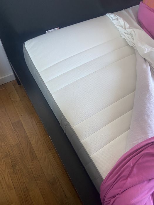 Cama e Colchao Ikea