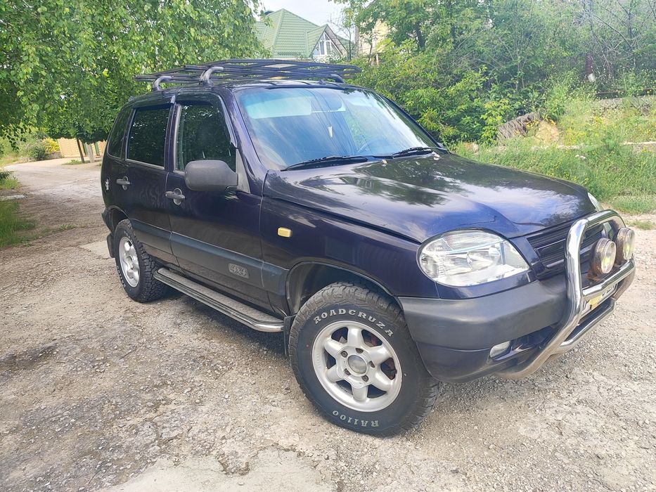 Chevrolet Niva 2004
