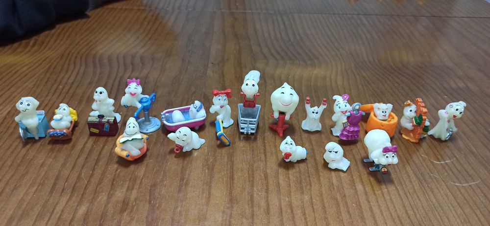 Bonecos coleções ovos kinder